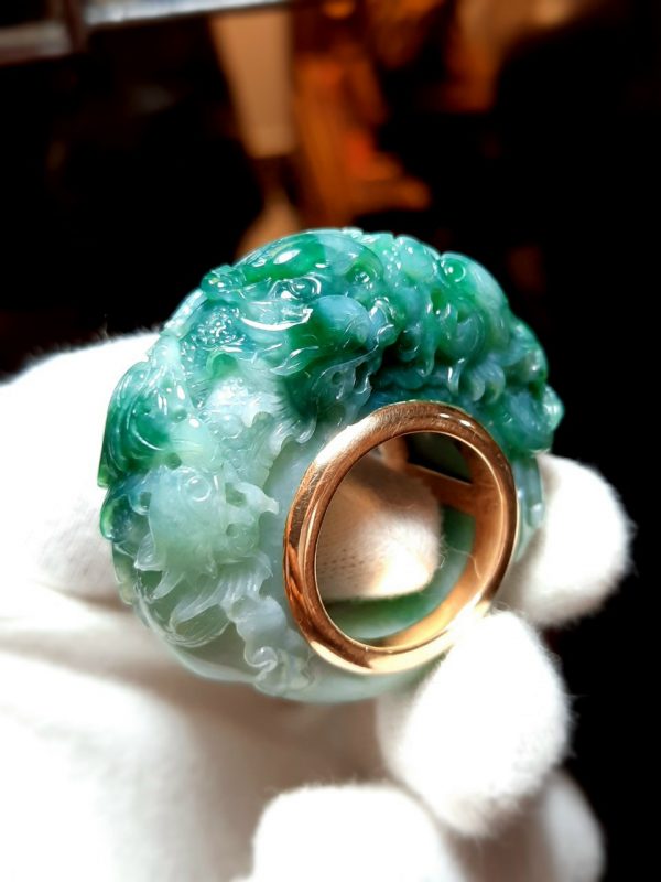 NHẪN NGỌC CHẠM CỬU LONG KHUNG VÀNG 18K